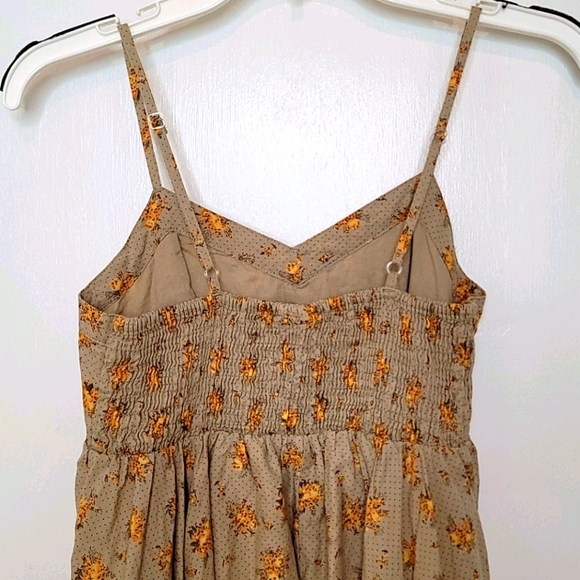 Handkerchief-bottom Shirt - Picture 4 of 4